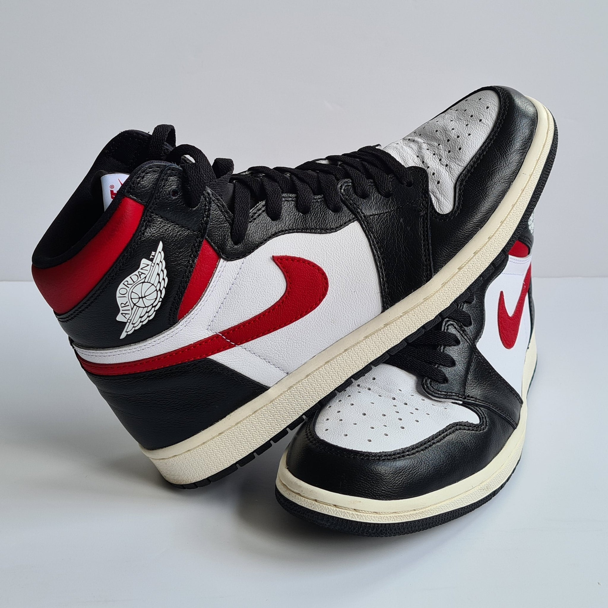 Air jordan hotsell 1 june 2019